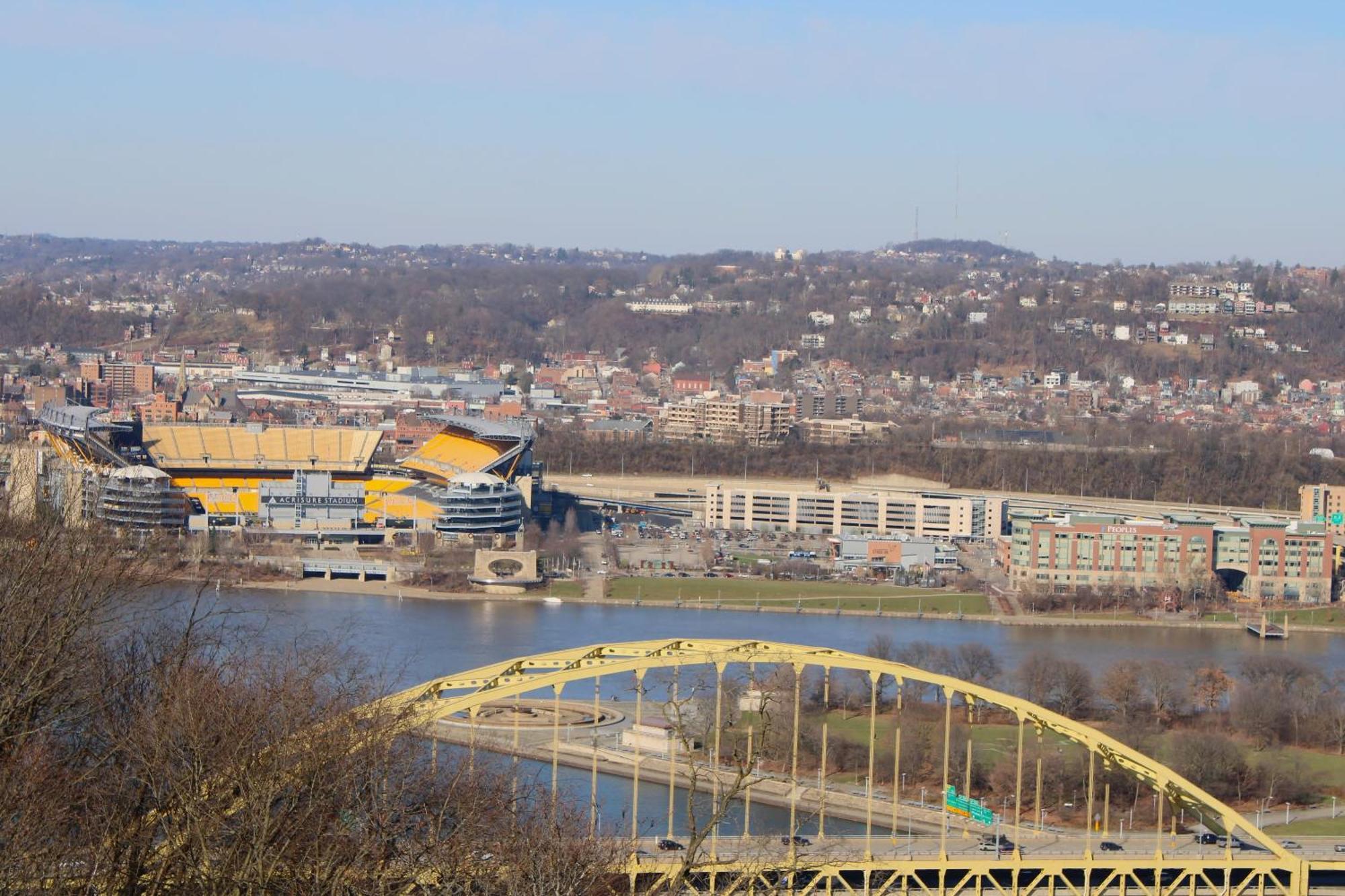 Comfy 3 Bedroom - Family Friendly Apt - City Access Pittsburgh Exterior photo